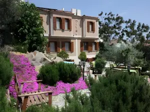 Mitos Hotel