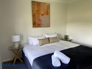 Stylish Open Plan Retreat