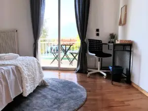 Cozy 3 Bedroom Apartment