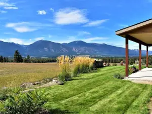 Bitterroot Sky Cottage-What A View!