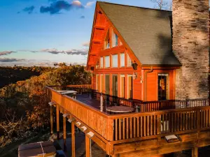 The River View Lodge Sun Set Views over Looking Mississippi River Romantic