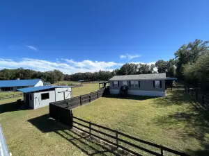 Picturesque Ocala horse farm close to WEC, HITS, Rainbow Springs and diving