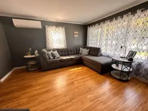 30 Minutes from Baxter State Park. Cozy home located minutes from the ITS trails