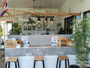 Ban Suan Rachakorn Home stay & Cafe'