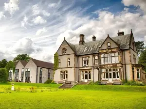 YHA Castleton Losehill Hall