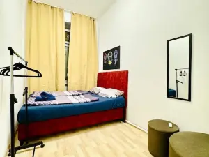4BR Stay for 8 Near FAC Stadium