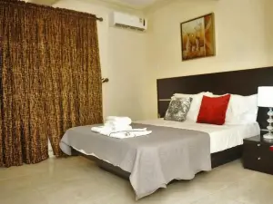 Nigus House