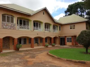 Jinja Safari Hotel
