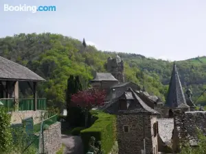 Village 17 Gites, Piscine, Restaurant , 2 Gites Avec Spa, 3km de Conques