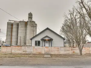 Goldendale Vacation Rental 13 Mi to Columbia River