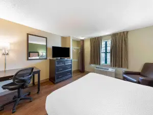 Extended Stay America Suites - Indianapolis - West 86th St