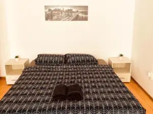 C-House - Apartament 2 Camere