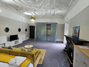 Broomfield Hotel