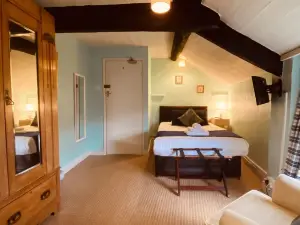 Kings Head Hotel
