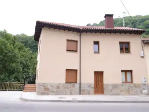 Apartamentos El Rincon de Limes