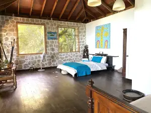 Chez Max, Cadras Haiti