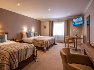 The Lodge Hotel