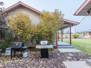 Pinedale Cozy Cabins