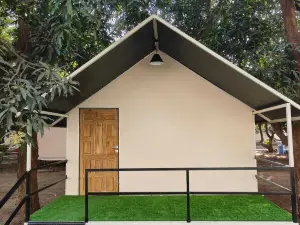 Ambik Riverside Camp And Resort