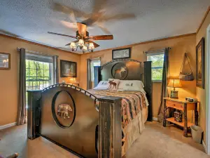 Cozy Cabin on Tenn River - 10 Mi to Chattanooga!