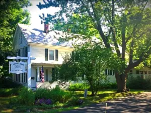 Carriage Barn Inn