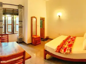 Adams Peak Inn