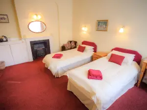 Kings Arms Hotel