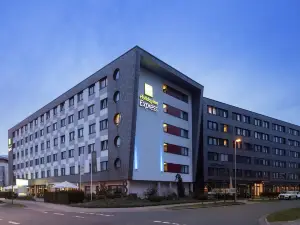 Holiday Inn Express Bremen Airport
