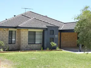 Byford House on the Scarp