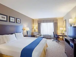 Holiday Inn Express & Suites Malone