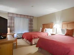 Duluth Inn & Suites Near Spirit Mountain