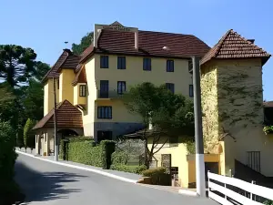 Velinn Hotel Ninho do Falcão