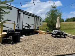 Happy Campers Family Glamping Dawson/Rainelle