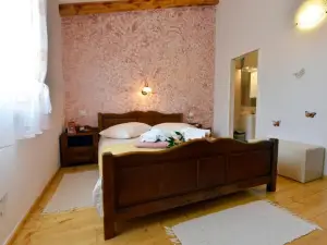 Authentic Istrian Holiday Home for Unforgettable Stays
