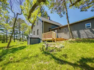 Walk to Ahnapee State Trail! Kewaunee Hideaway