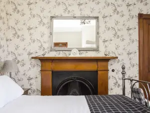 Strathallan Bed and Breakfast