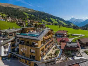 호텔 알핀 스파 툭세르호프