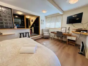 Leura's Magical Manderley