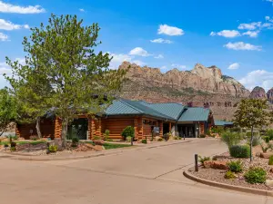 호텔 드 노보 스프링데일, 태피스트리 컬렉션 바이 힐튼