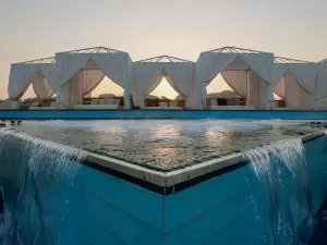 Four Seasons Halat