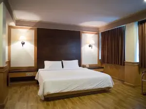 Grand Garden Hotel