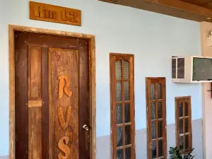 Rvs Birdland Staycation *Pagudpud*Family Room