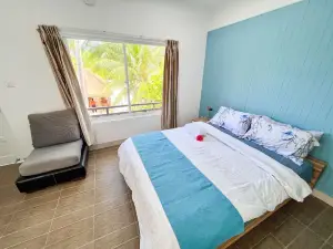 Wave Crest Retreat