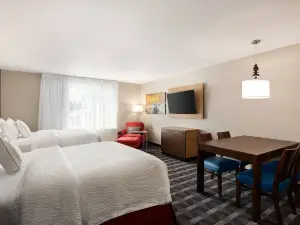 타운플레이스 스위트 시더래피즈 매리언