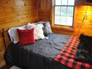 Black Bear Pond Cabins