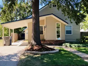 Charming South Sandpoint Family Vacation Rental