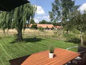 Space, peace, serenity - relaxation with a view of the historic estate