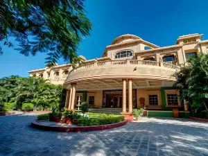 Renest Shraddha Inn - Shirdi