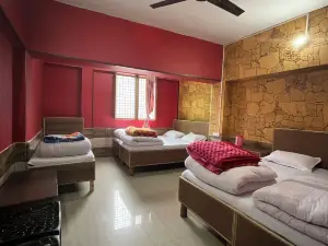 J M S Guest House