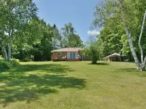 Thirty Point Lodge